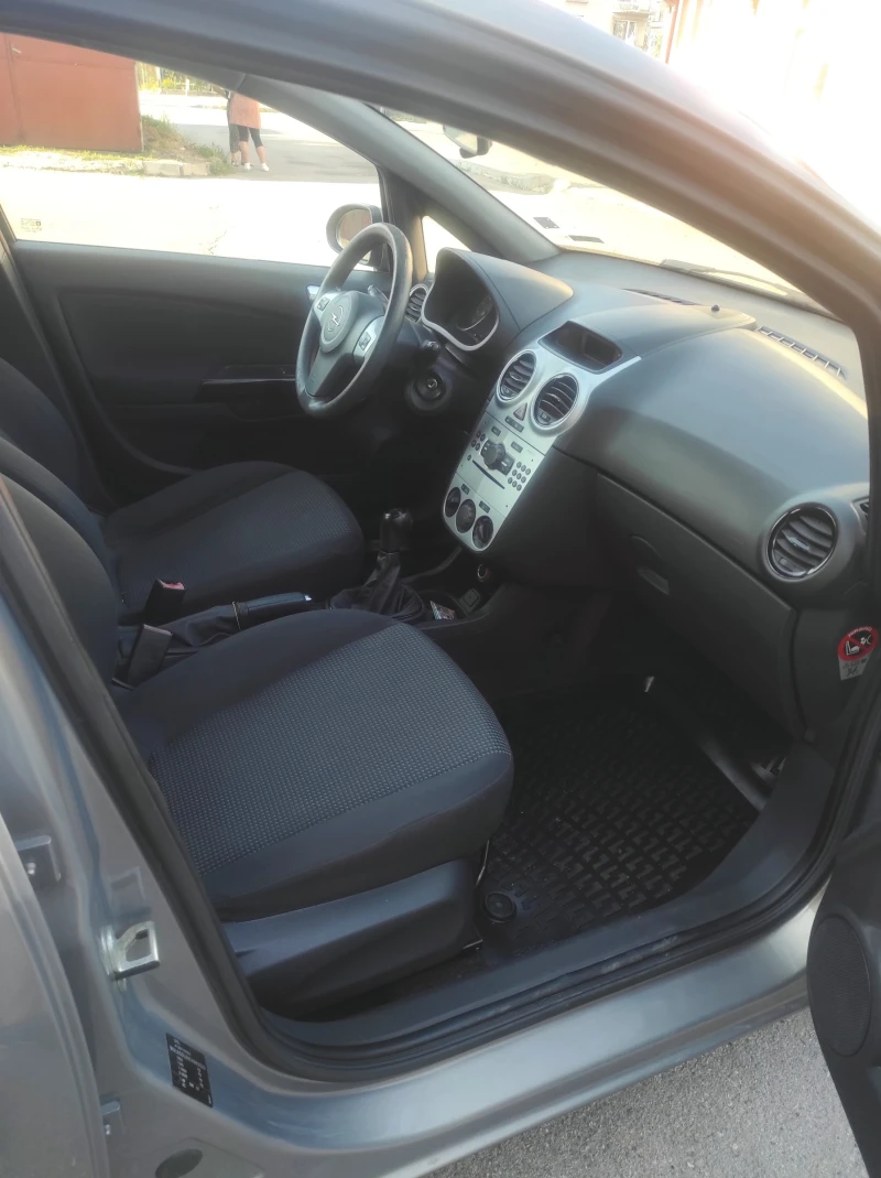 Opel Corsa, снимка 12 - Автомобили и джипове - 52358650