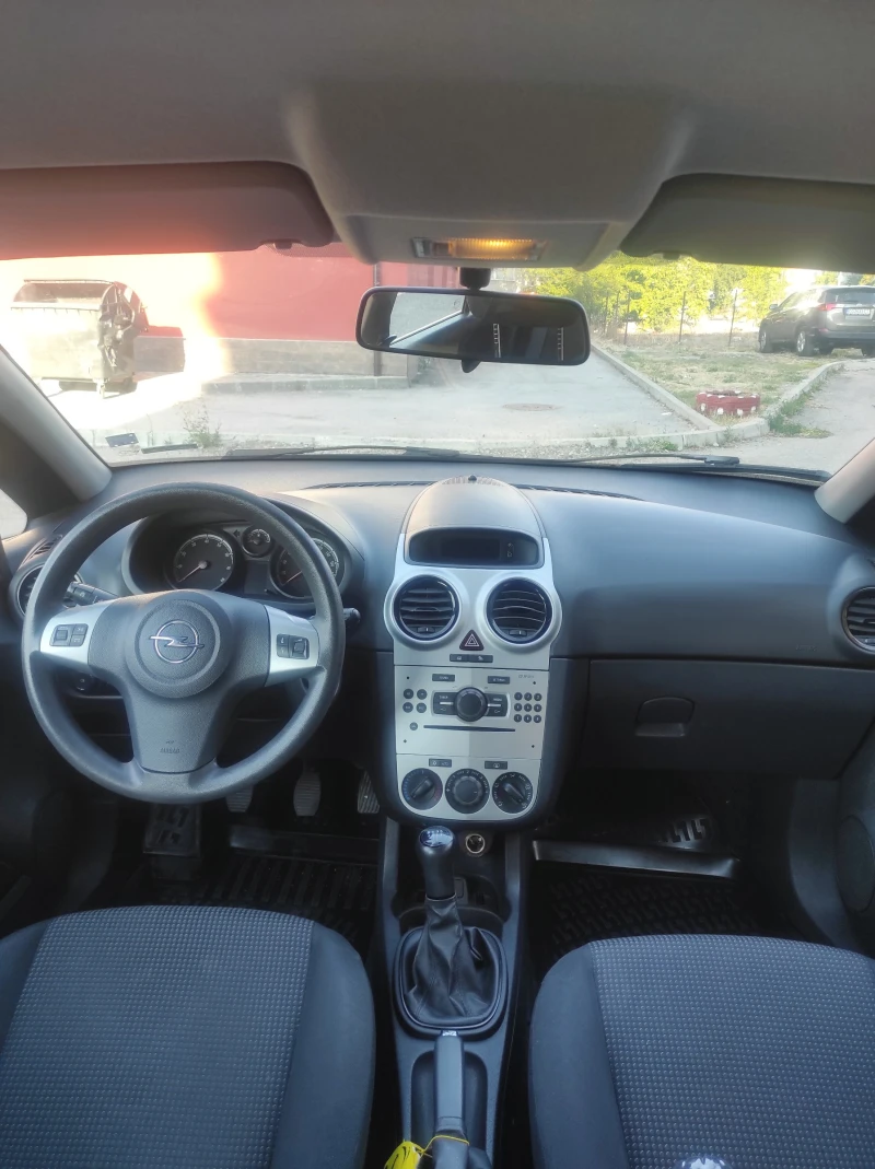 Opel Corsa, снимка 11 - Автомобили и джипове - 52358650
