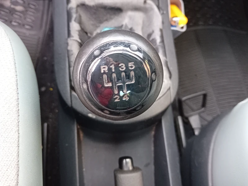 Seat Cordoba 1.4, снимка 8 - Автомобили и джипове - 52510014