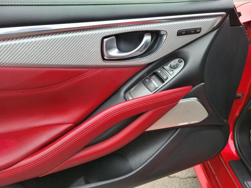 Infiniti Q 60 S V6 3.0T 405 KC AWD CARBON PACK 44398 KM !!!, снимка 12 - Автомобили и джипове - 52707641