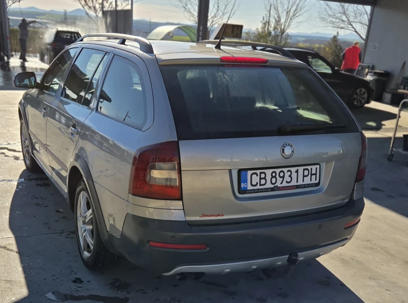 Skoda Octavia SCAUT 4X4, снимка 13 - Автомобили и джипове - 52935795