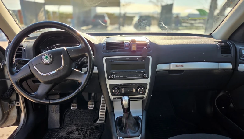 Skoda Octavia SCAUT 2.0, 4X4, BMM, снимка 12 - Автомобили и джипове - 52935795