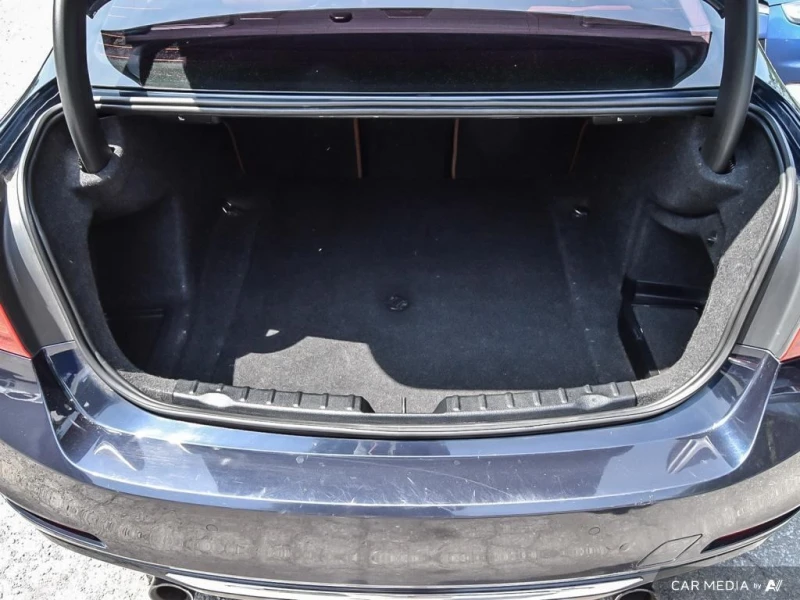 BMW 335 * 4dr Sdn 335i * CARFAX * ЦЕНА ДО БГ, снимка 9 - Автомобили и джипове - 53023466