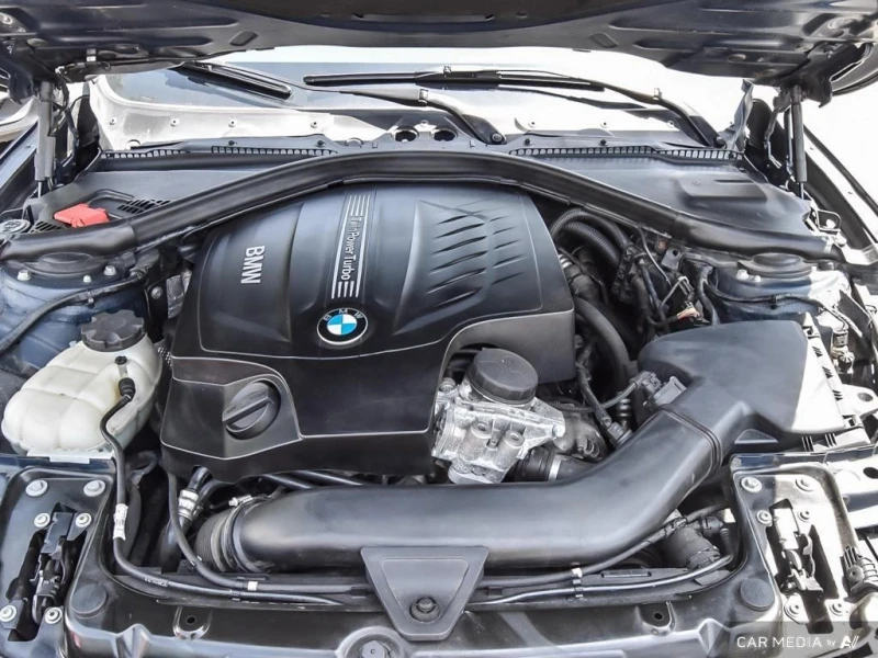 BMW 335 * 4dr Sdn 335i * CARFAX * ЦЕНА ДО БГ, снимка 8 - Автомобили и джипове - 53023466