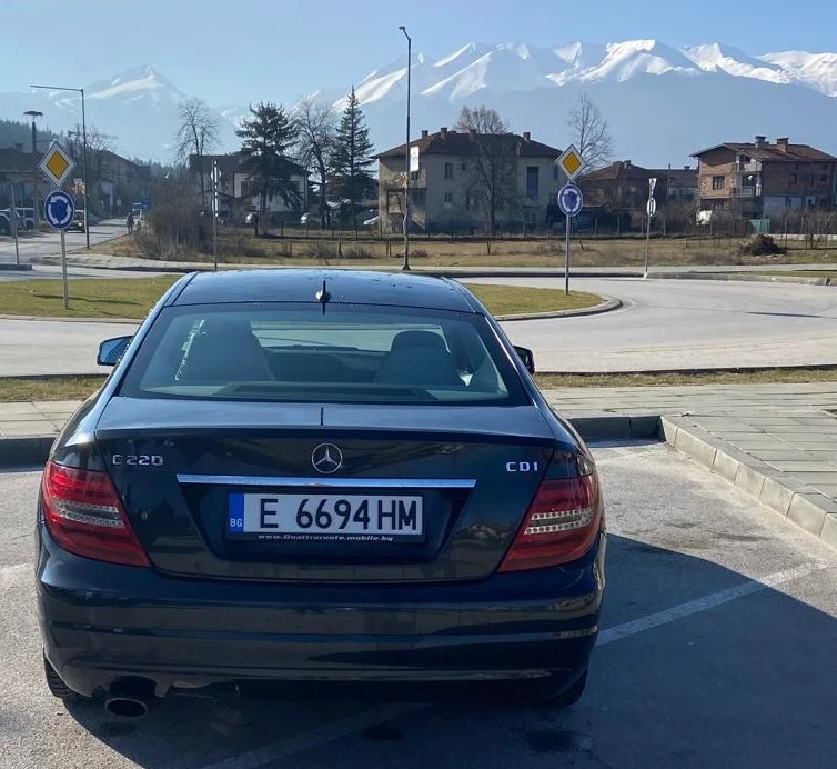 Mercedes-Benz C 220, снимка 5 - Автомобили и джипове - 49173055