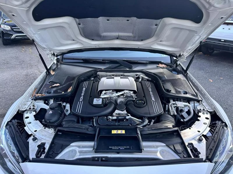 Mercedes-Benz C 63 AMG CAMERA * М. ТОЧКА * BURMESTER * ПОДГРЕВ * , снимка 13 - Автомобили и джипове - 48589984