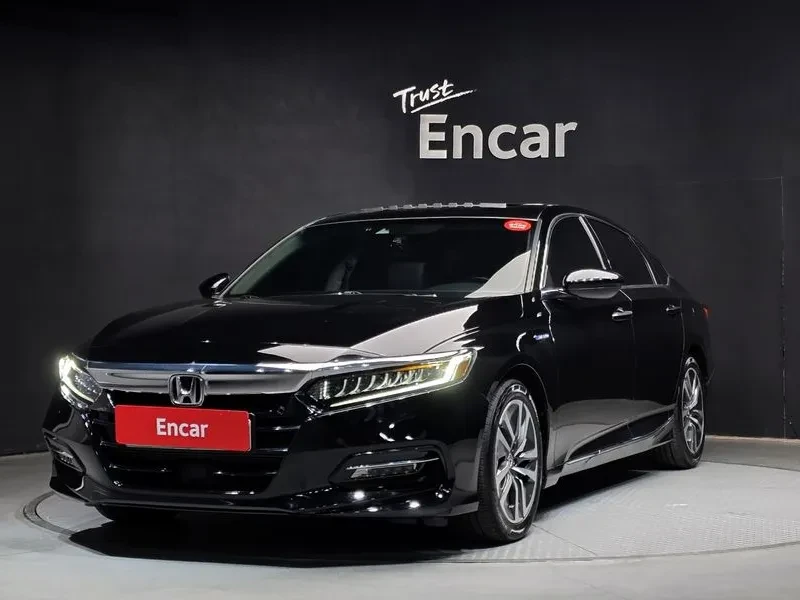 Honda Accord 2.0 Hybrid - САМО 30% АВАНС!