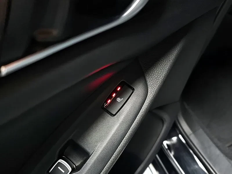 Honda Accord 2.0 Hybrid - САМО 30% АВАНС!, снимка 17 - Автомобили и джипове - 55440339