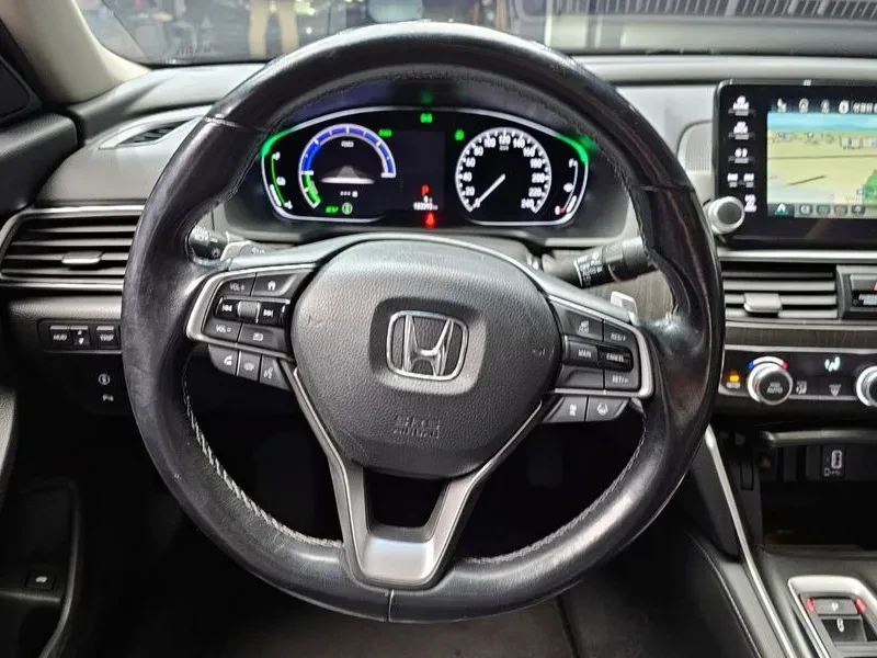 Honda Accord 2.0 Hybrid - САМО 30% АВАНС!, снимка 13 - Автомобили и джипове - 55440339