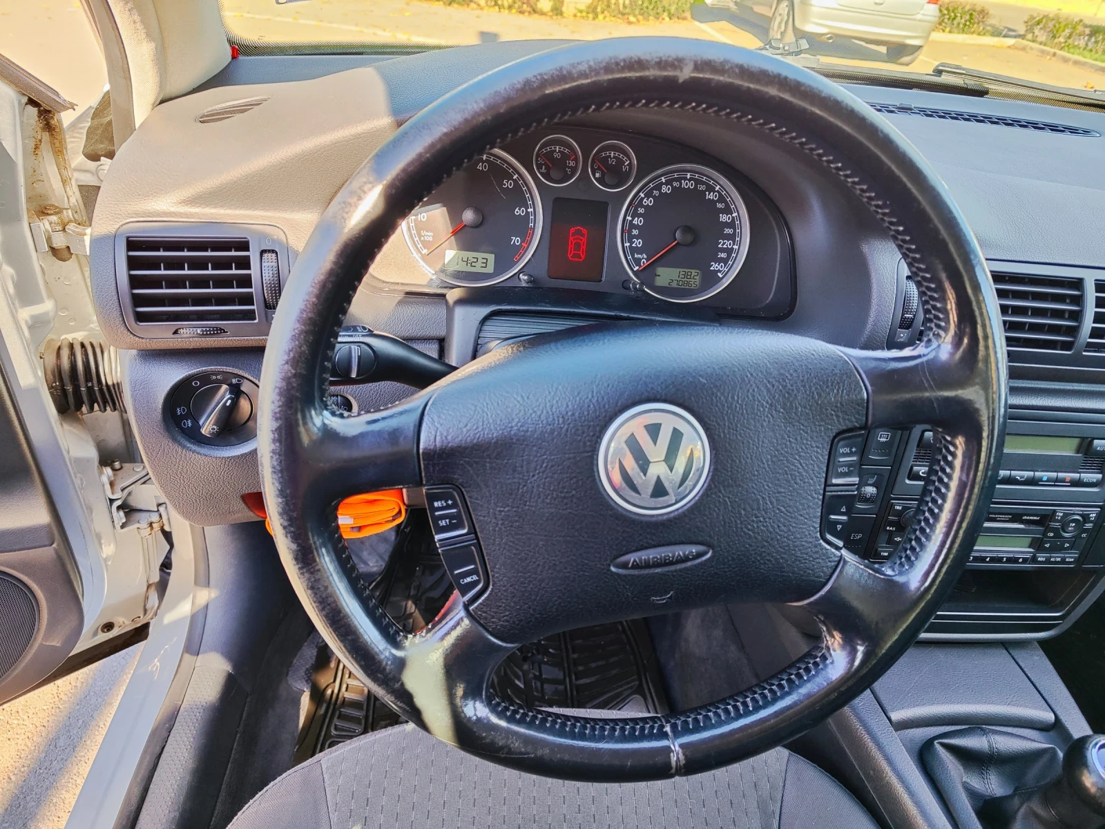 VW Passat B 5.5 - изображение 6