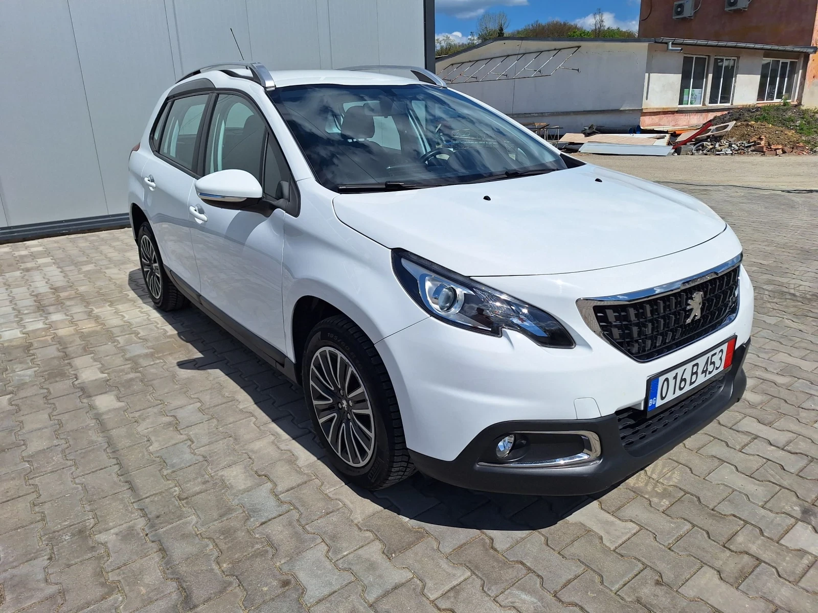 Peugeot 2008 1600кубика 98000 км - изображение 4