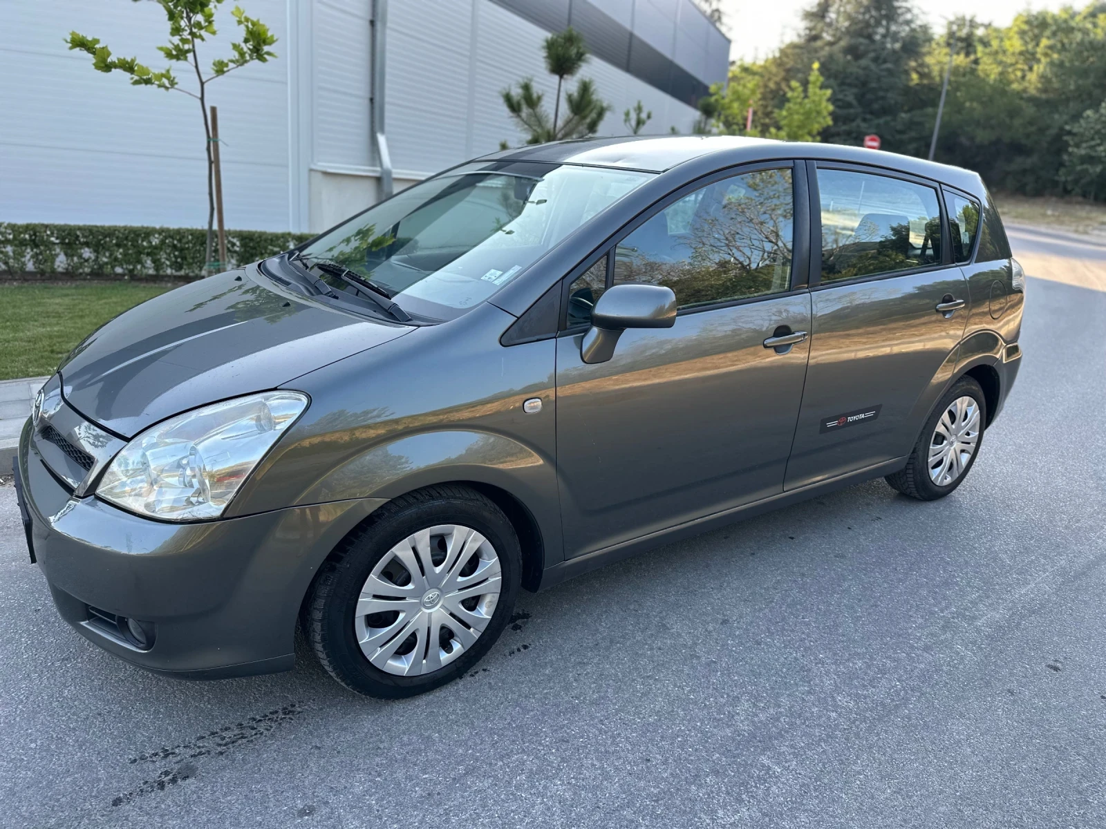 Toyota Corolla verso 2.2D4D//136KS//KLIMATIK - изображение 7