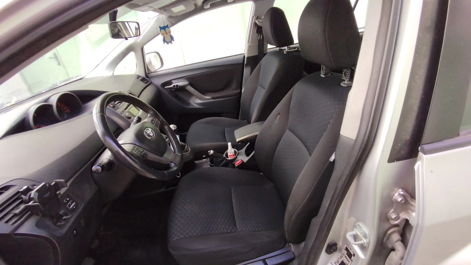 Toyota Corolla verso  - изображение 3