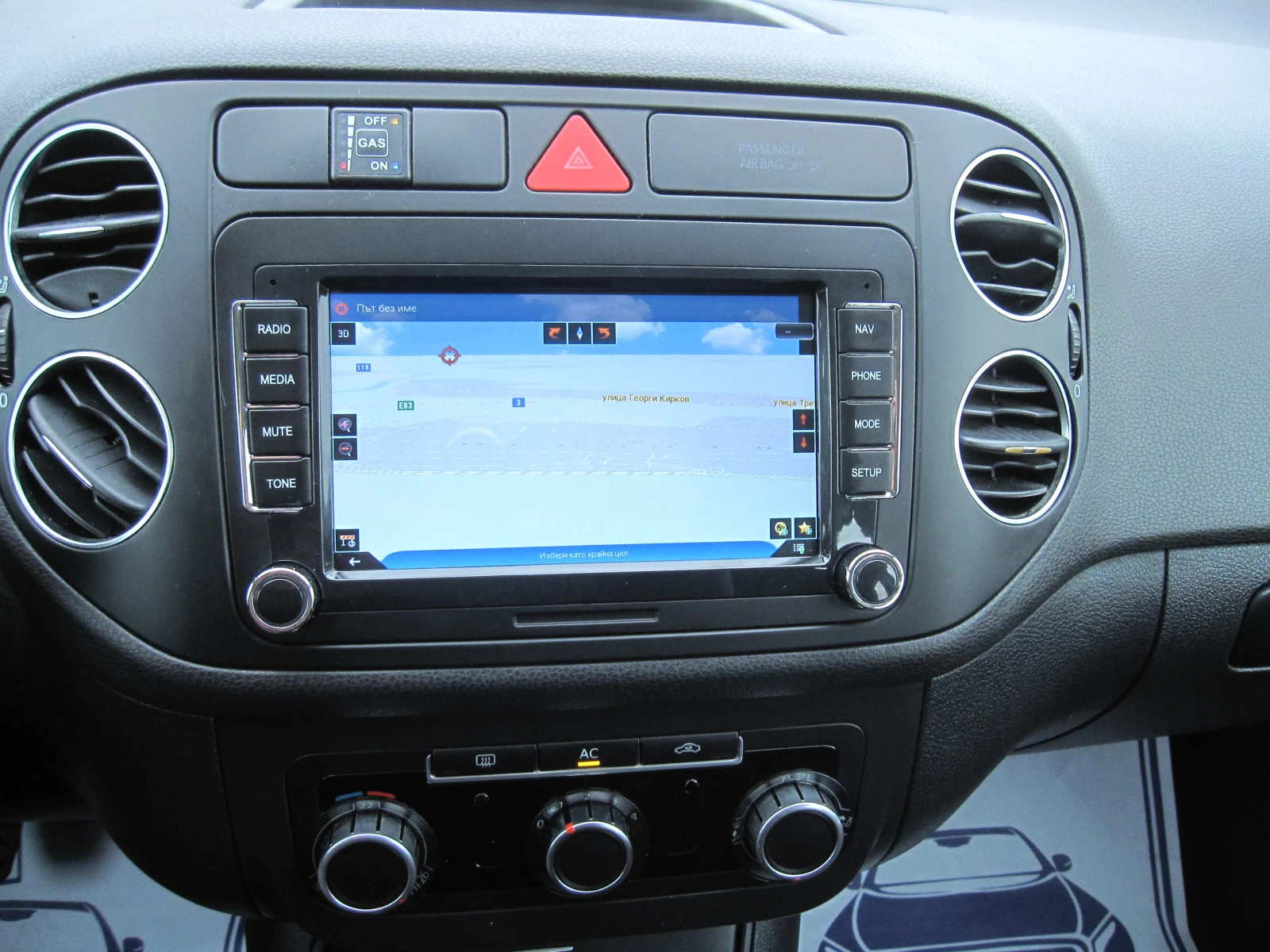 VW Golf Plus 1, 6-Газ. 8кл. NAVI - изображение 8