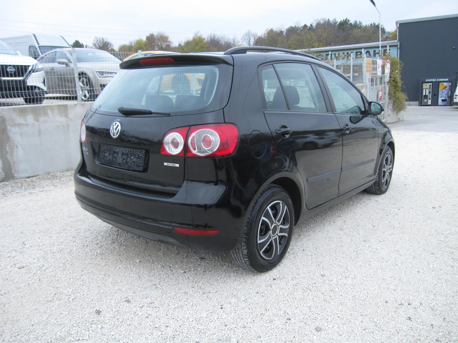 VW Golf Plus 1, 6-Газ. 8кл. NAVI - изображение 4