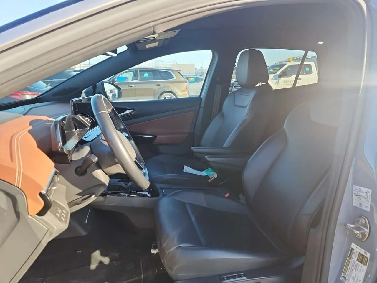 VW ID.4 PRO/CARFAX/ПАНОРАМА/2 КЛЮЧА/ПОДГРЕВ/4х4, снимка 7 - Автомобили и джипове - 54155265