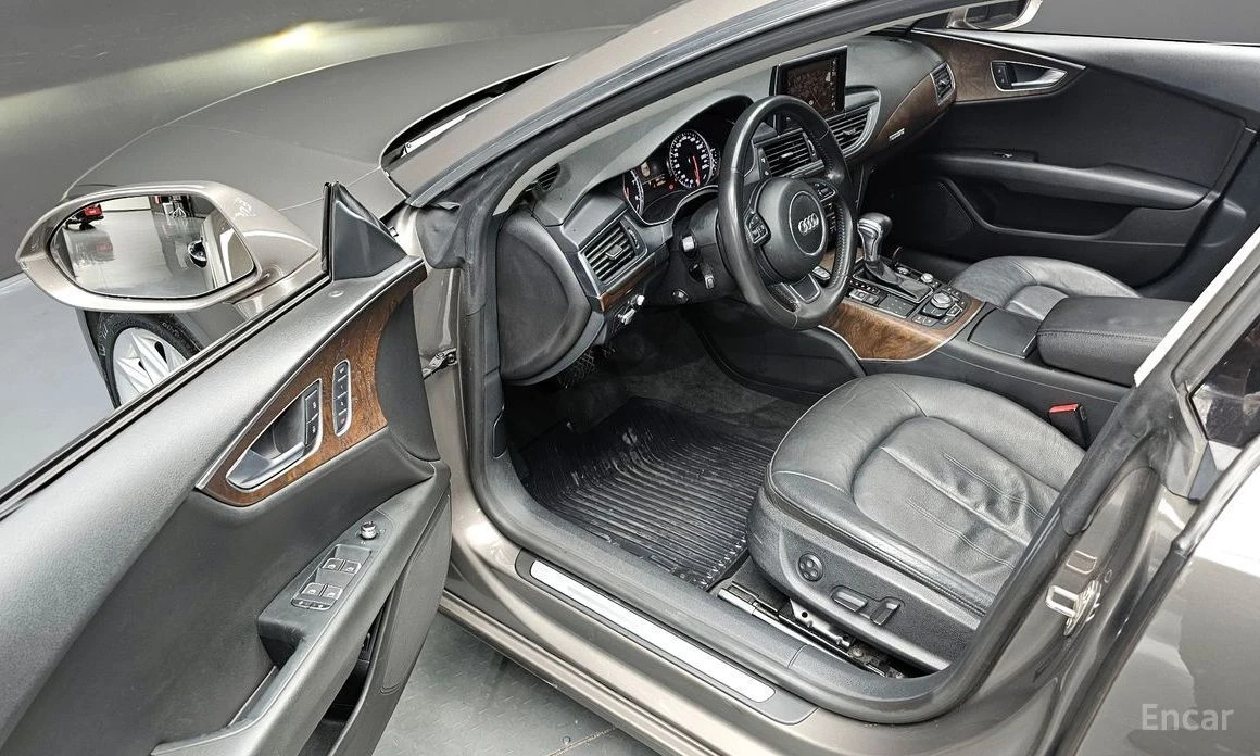 Audi A7, снимка 12 - Автомобили и джипове - 54258365