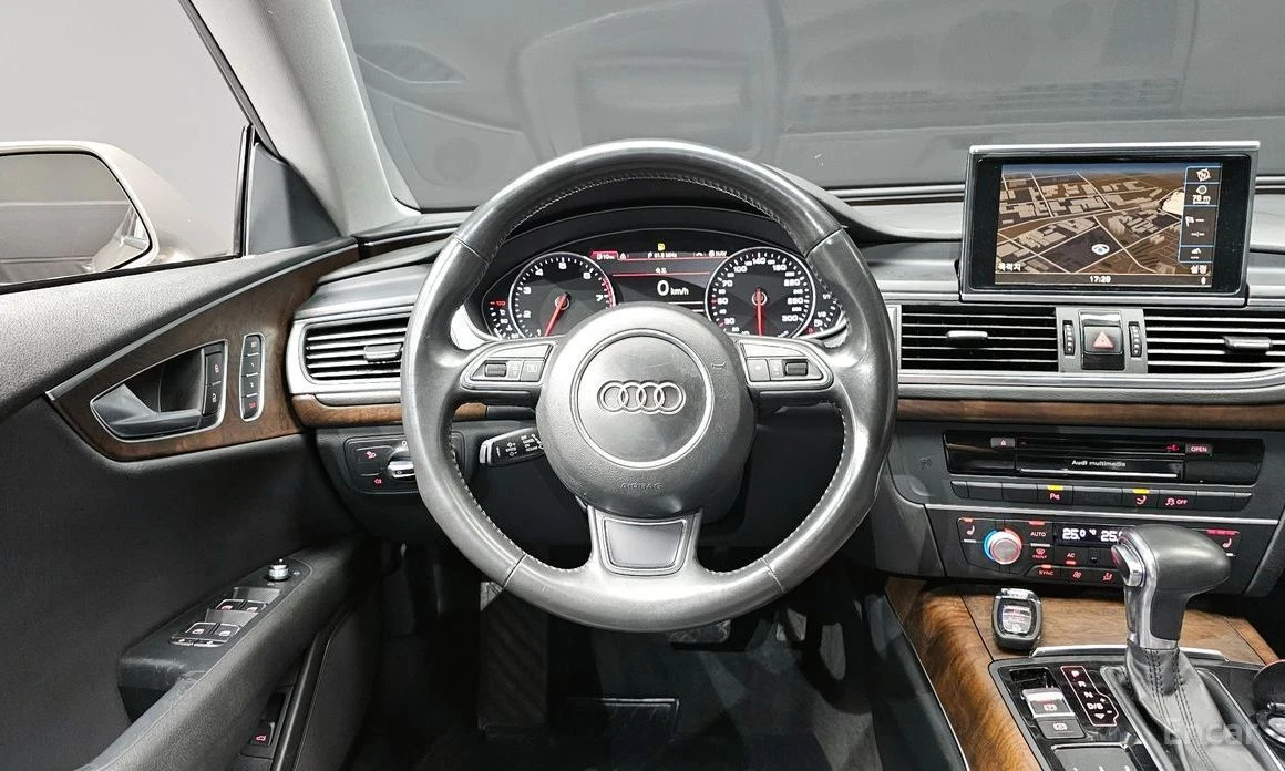 Audi A7, снимка 13 - Автомобили и джипове - 54258365