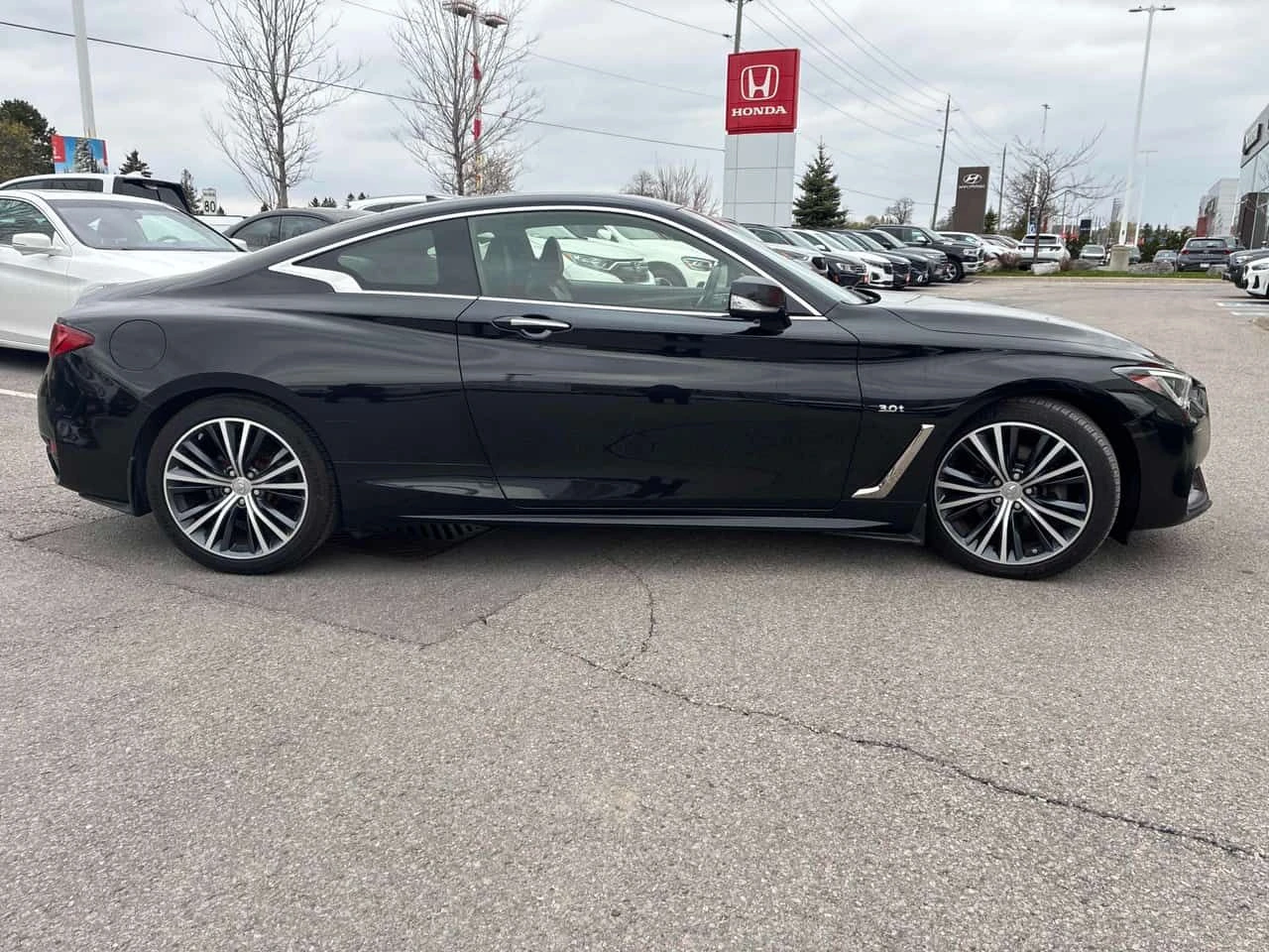 Infiniti Q 60 * 3.0t * CARFAX * 360 * KEYLESS * КЛИП НА МОТОР, снимка 3 - Автомобили и джипове - 54450879