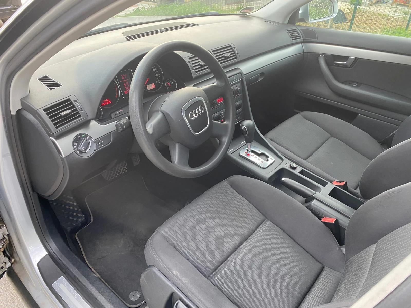 Audi A4, снимка 5 - Автомобили и джипове - 54549374