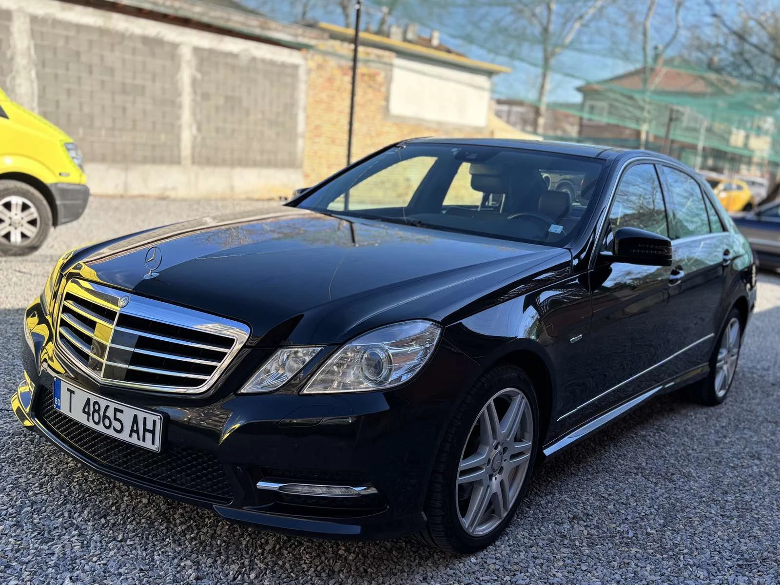 Mercedes-Benz E 300, снимка 2 - Автомобили и джипове - 54713616