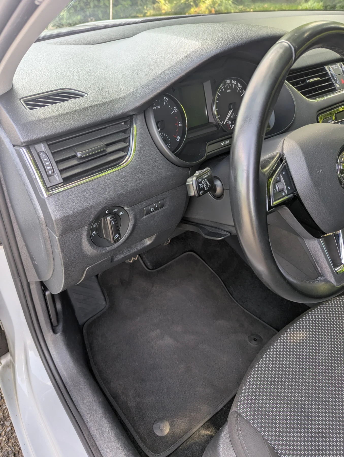 Skoda Octavia 1.4 tsi g -tec Executive, снимка 7 - Автомобили и джипове - 55061276