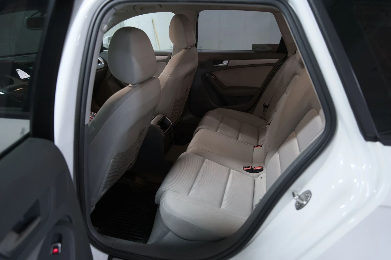Audi A4 B8.5 3.0 TDI Quattro, снимка 15 - Автомобили и джипове - 55254835