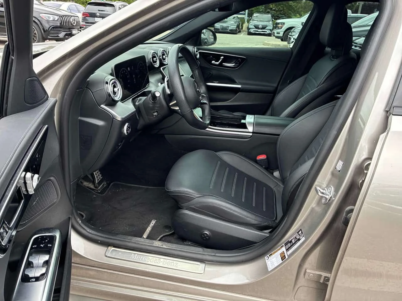 Mercedes-Benz C 300 * CARFAX * БЕЗ ПЪРВОНАЧАЛНА ВНОСКА, снимка 5 - Автомобили и джипове - 55193203