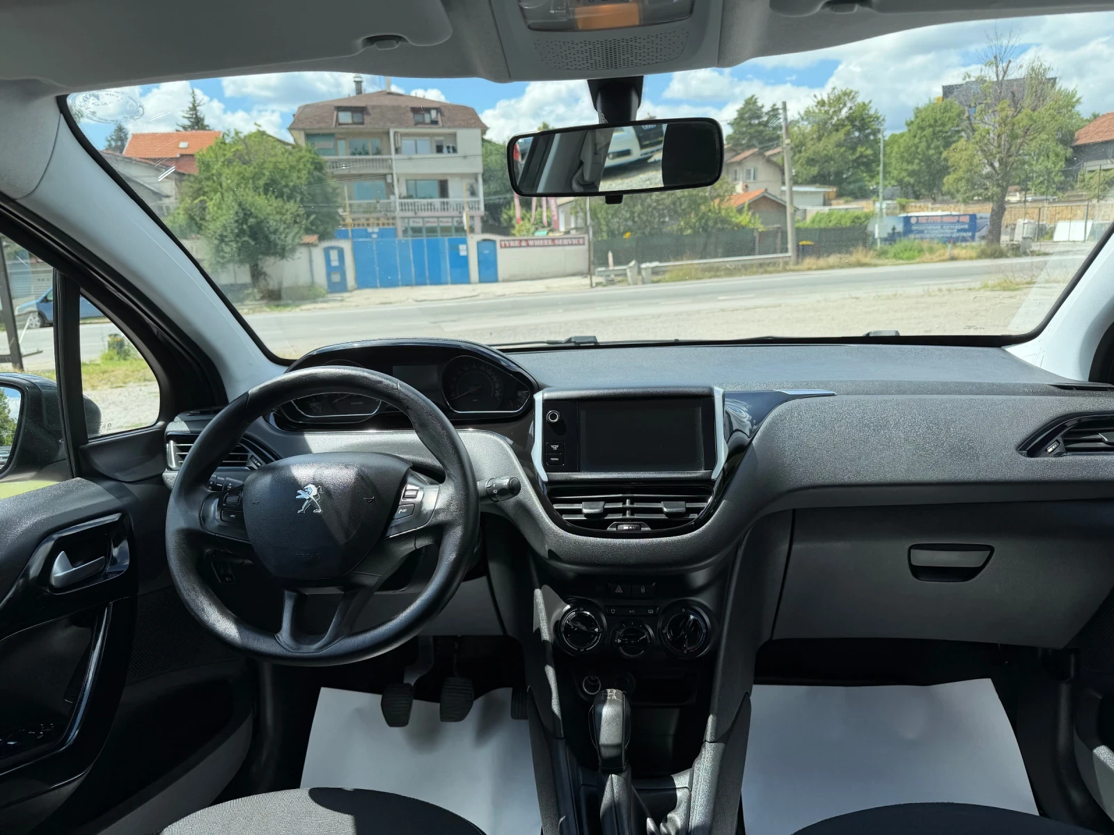Peugeot 208 1.4 DIZEL, , снимка 8 - Автомобили и джипове - 55413120