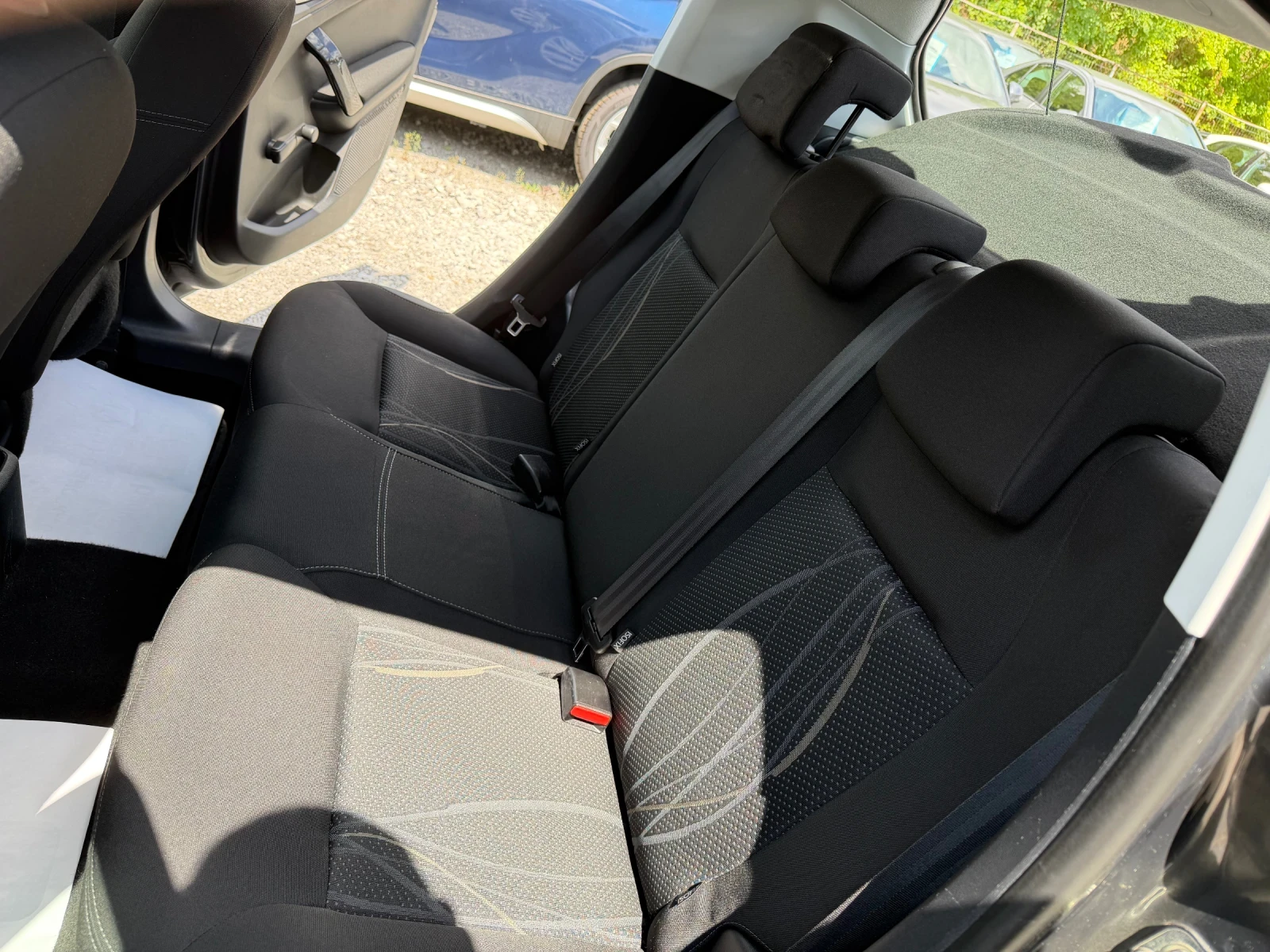 Peugeot 208 1.4 DIZEL, , снимка 14 - Автомобили и джипове - 55413120