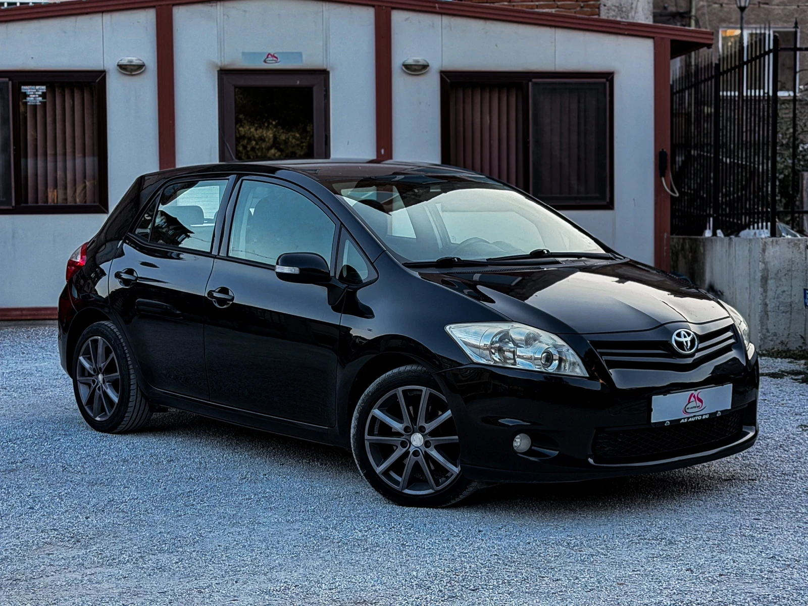 Toyota Auris FACELIFT* 2.0-D4D* ПАРКТРОНИК, снимка 3 - Автомобили и джипове - 55656886
