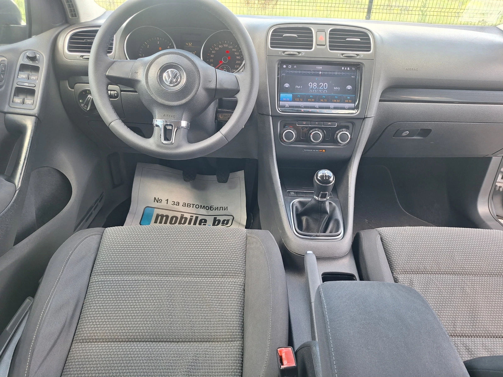 VW Golf 1.6tdi 105k.c, снимка 10 - Автомобили и джипове - 55659511
