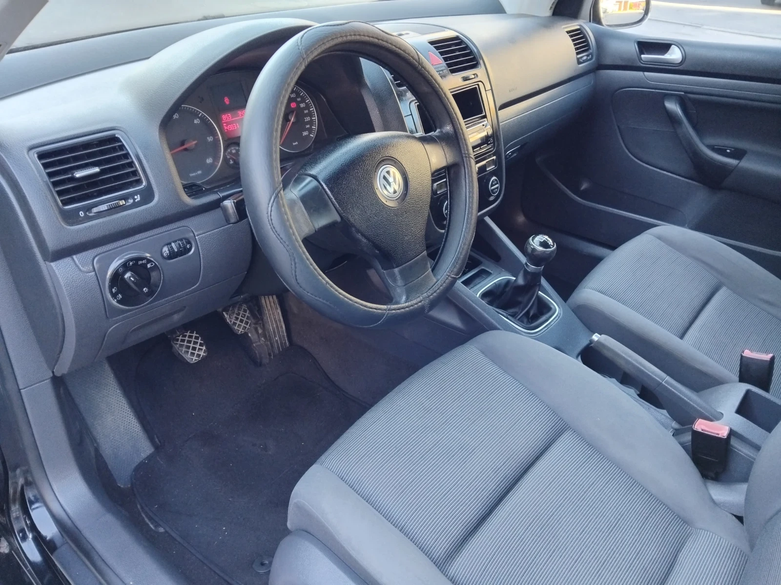 VW Golf 1.9TDI//KLIMA//105 КОНЯ, снимка 16 - Автомобили и джипове - 55803913