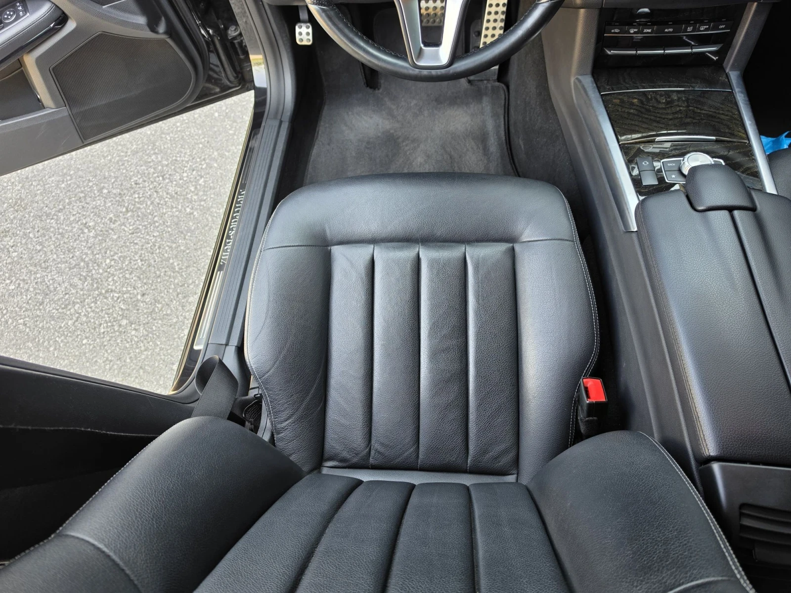 Mercedes-Benz E 350 4 MATIC, снимка 13 - Автомобили и джипове - 56232768