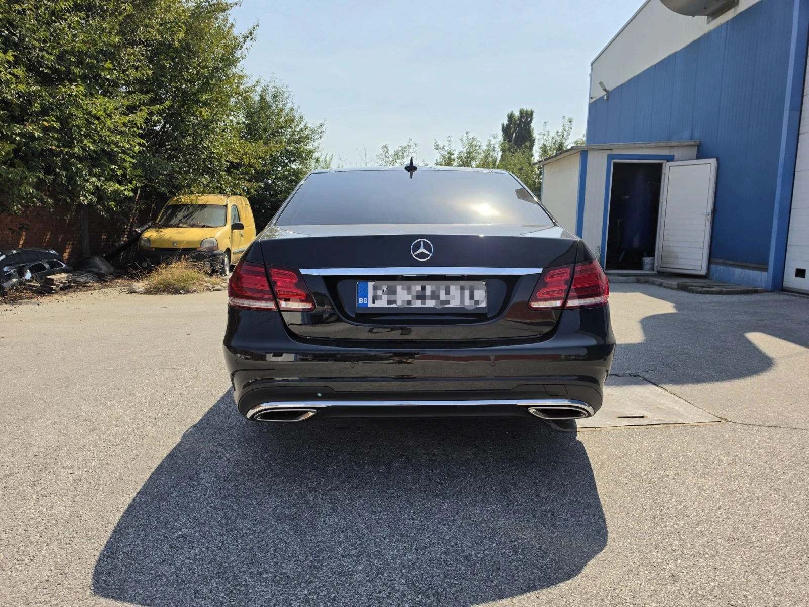 Mercedes-Benz E 350 4 MATIC, снимка 8 - Автомобили и джипове - 56232768