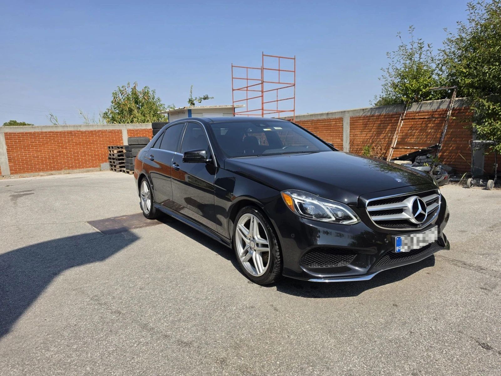 Mercedes-Benz E 350 4 MATIC, снимка 3 - Автомобили и джипове - 56232768
