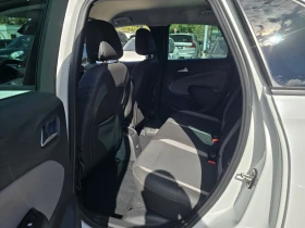 Opel Crossland X 1.6D 100к.с Топ състояние , снимка 11