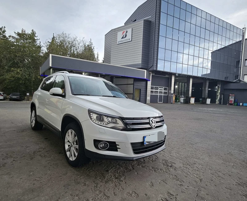 VW Tiguan, снимка 1 - Автомобили и джипове - 47395815