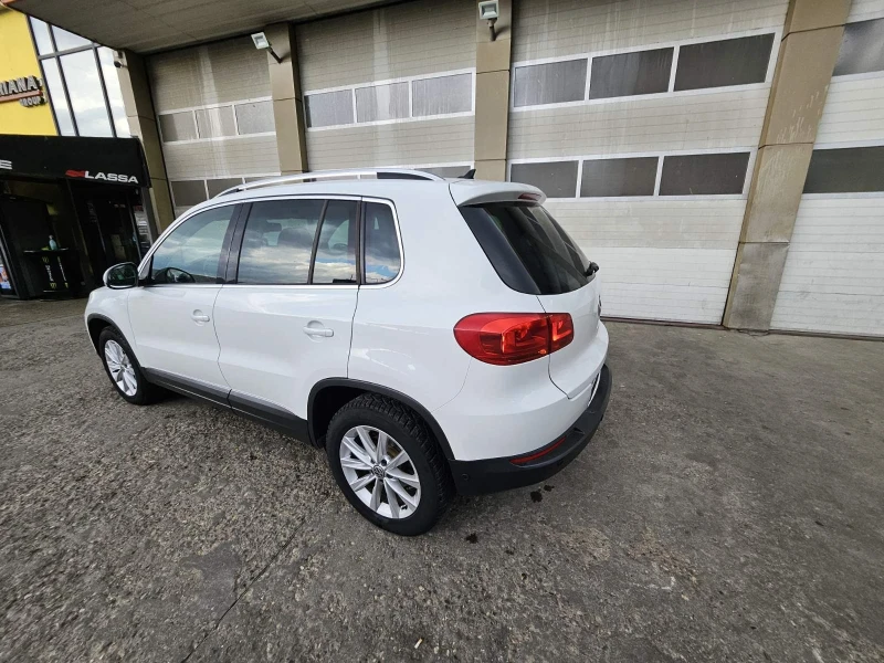 VW Tiguan, снимка 5 - Автомобили и джипове - 47395815