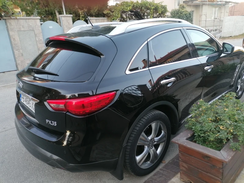 Infiniti Fx 35, снимка 3 - Автомобили и джипове - 47741758