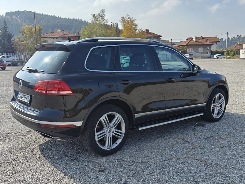 VW Touareg Face, 8скости, дистроник.......топ , снимка 6 - Автомобили и джипове - 47826930