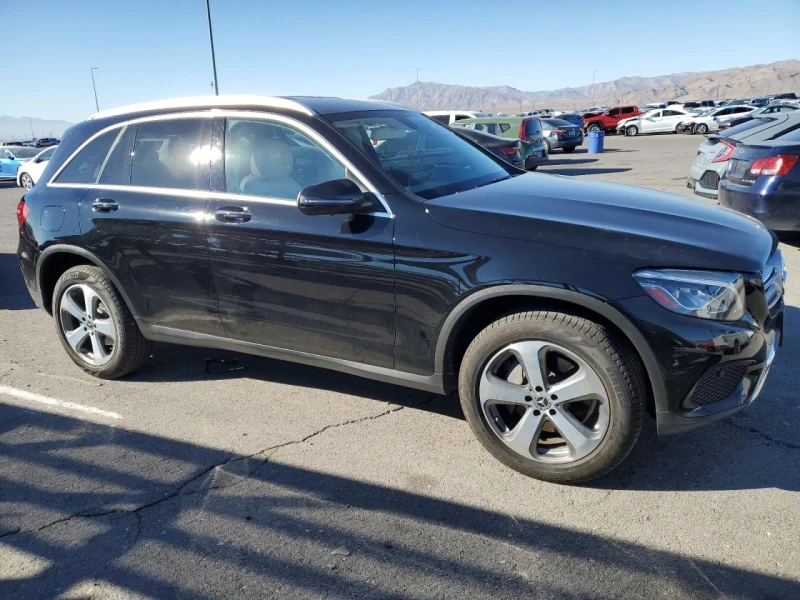 Mercedes-Benz GLC GLC 300/ПЕРФЕКТЕН, снимка 3 - Автомобили и джипове - 49125303