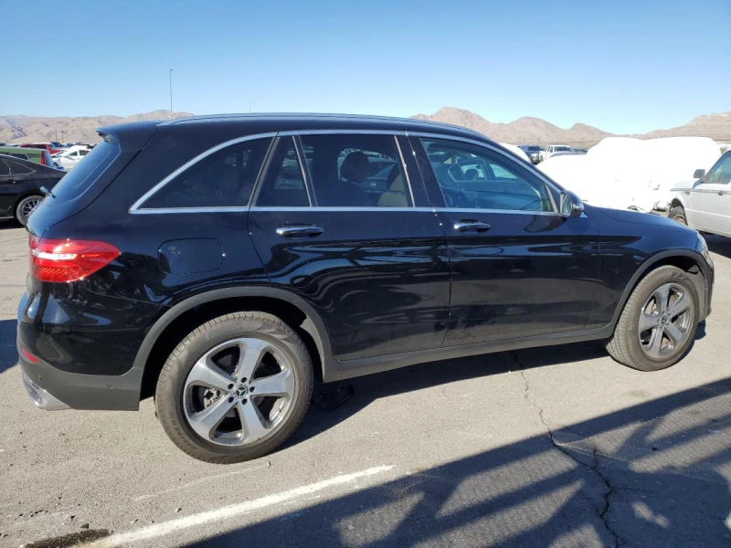 Mercedes-Benz GLC GLC 300/ПЕРФЕКТЕН, снимка 4 - Автомобили и джипове - 49125303