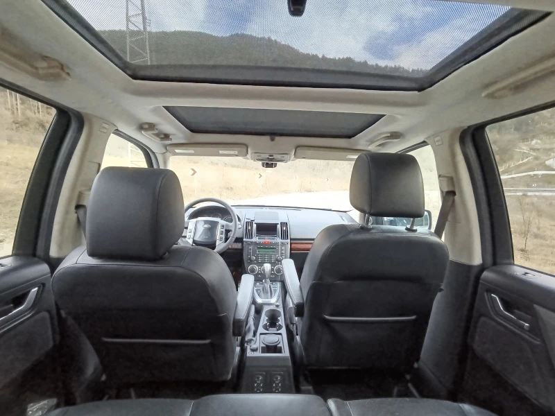 Land Rover Freelander 2.2 160кс, снимка 11 - Автомобили и джипове - 53214423