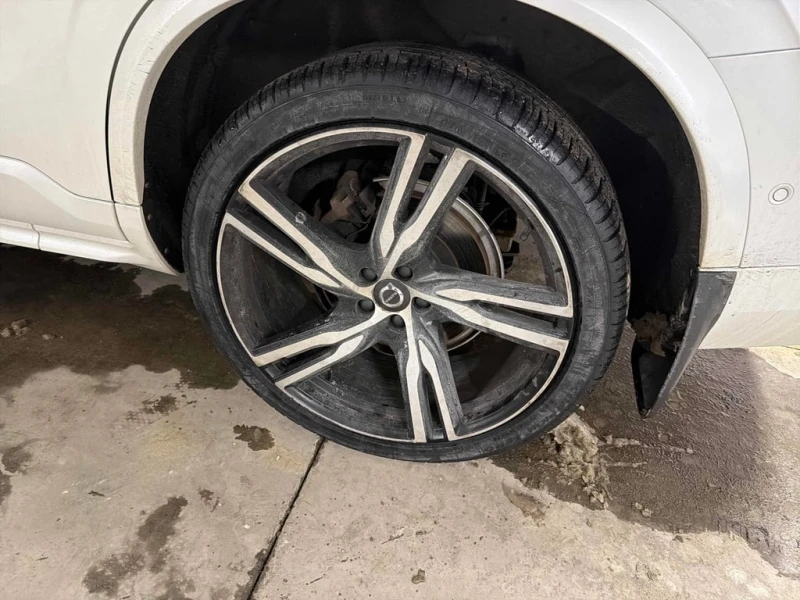 Volvo Xc90 * R Design * CARFAX * БЕЗ ПЪРВОНАЧАЛНА ВНОСКА, снимка 7 - Автомобили и джипове - 53257735