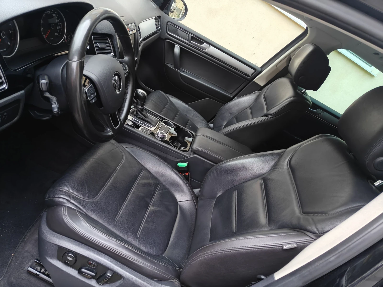 VW Touareg Уникален  - изображение 10