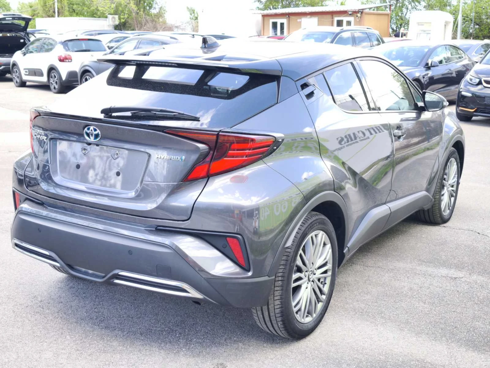 Toyota C-HR Classy Bi-Tone 2.0 hybrid - изображение 5