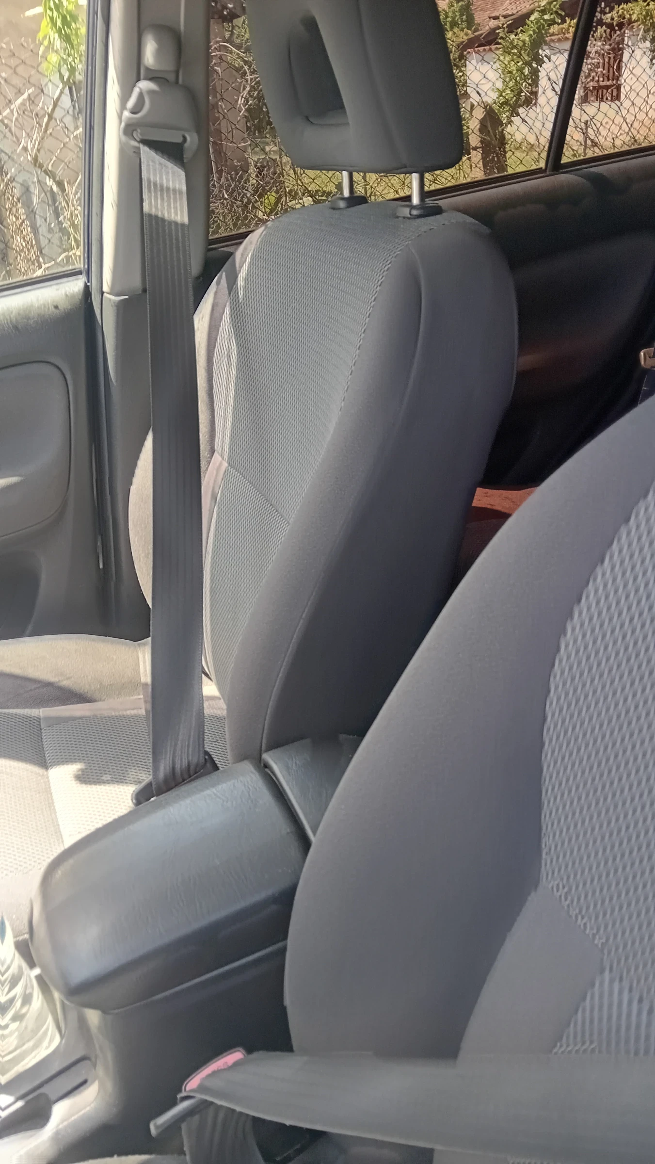 Toyota Rav4  - изображение 8