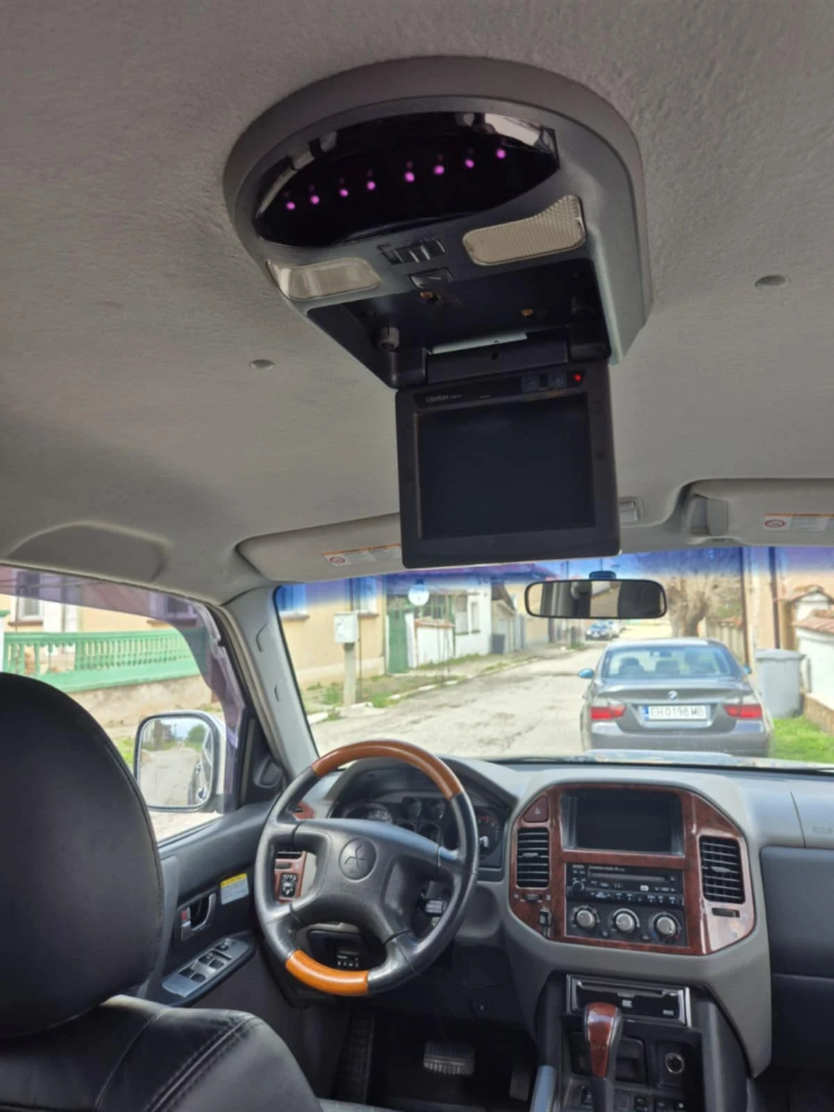 Mitsubishi Pajero GDI 3.5 - изображение 6