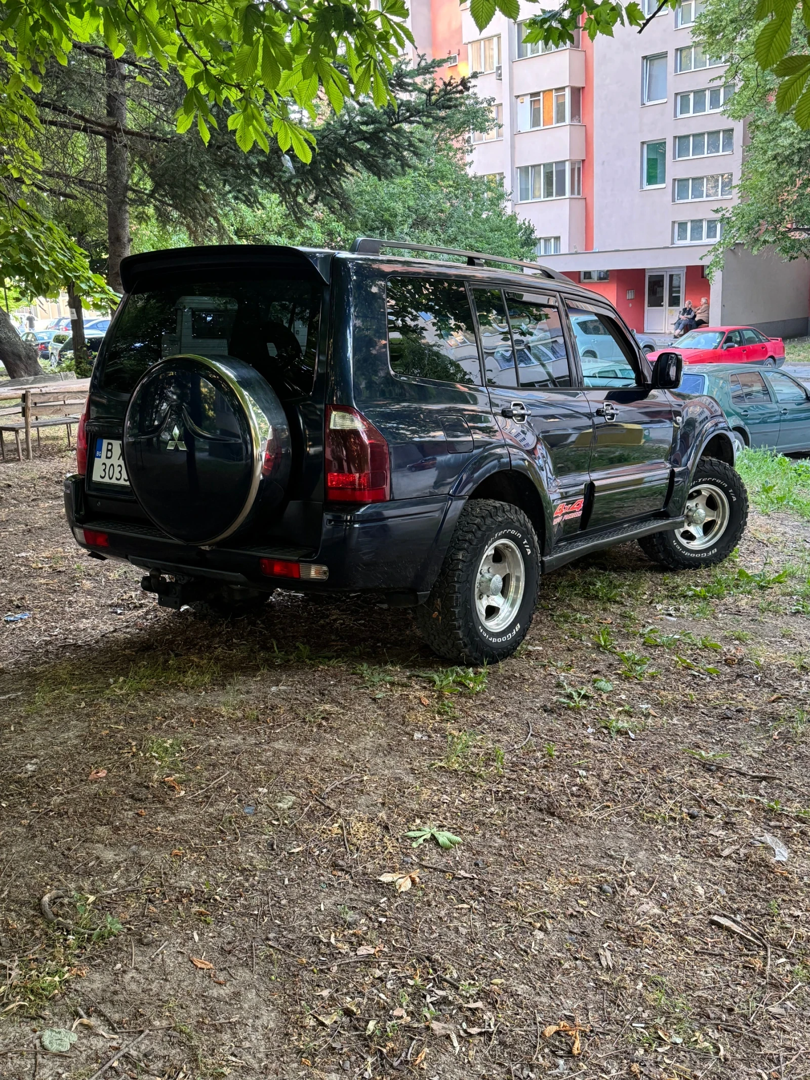 Mitsubishi Pajero GDI 3.5 - изображение 3